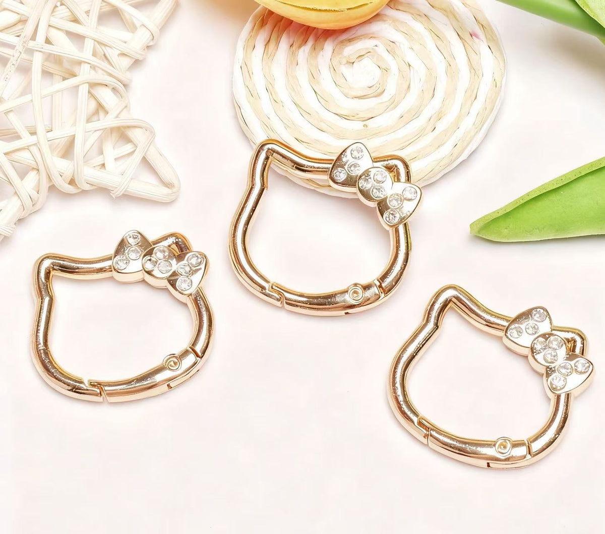 ♥【10.27再入荷】♥A1351 白猫 カラビナ DIYパーツ用