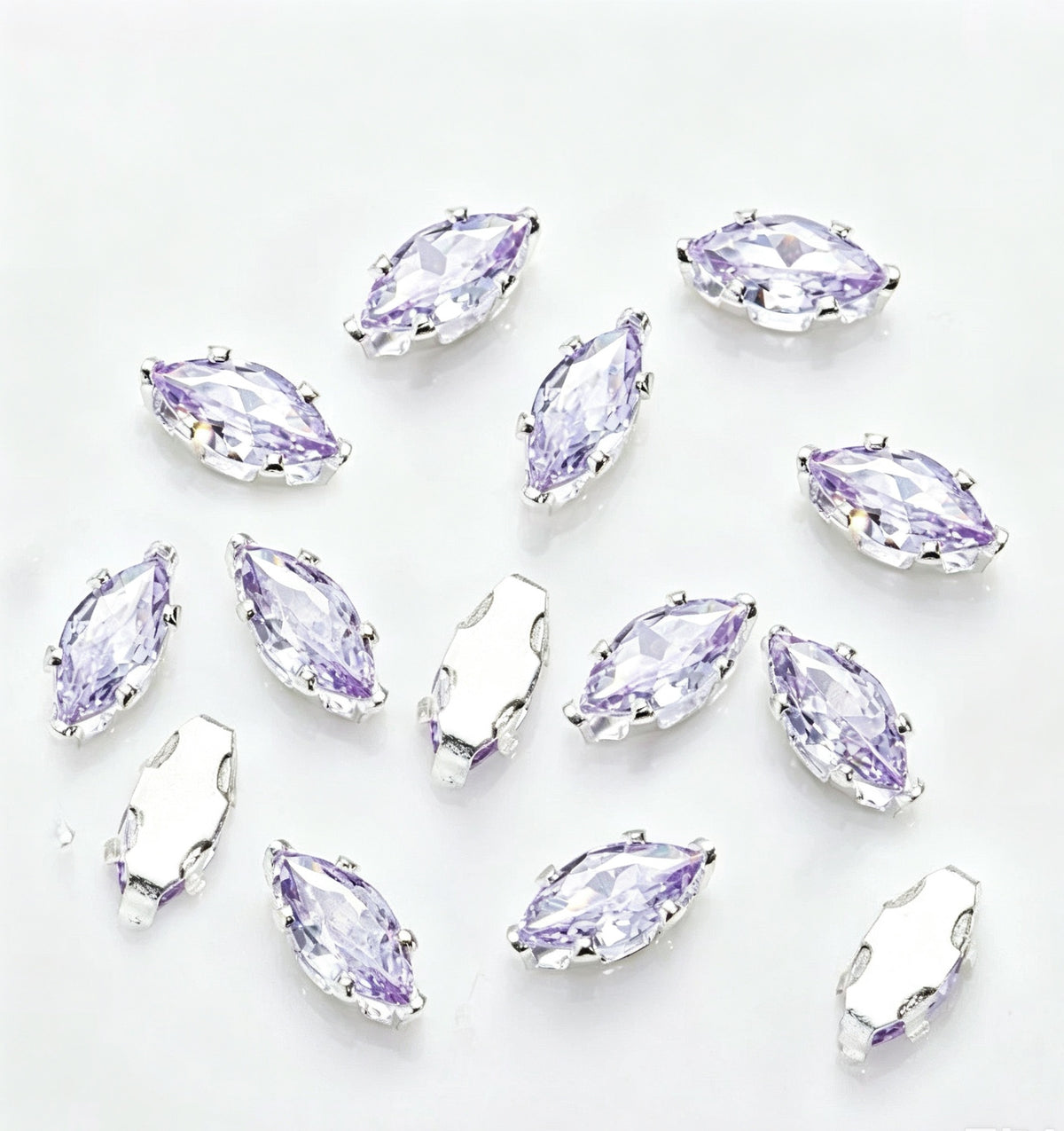 ♥【7.21新作】♥A1289 光のリーフ 葉っぱ型ジルコニアビーズ 3mm*6mm