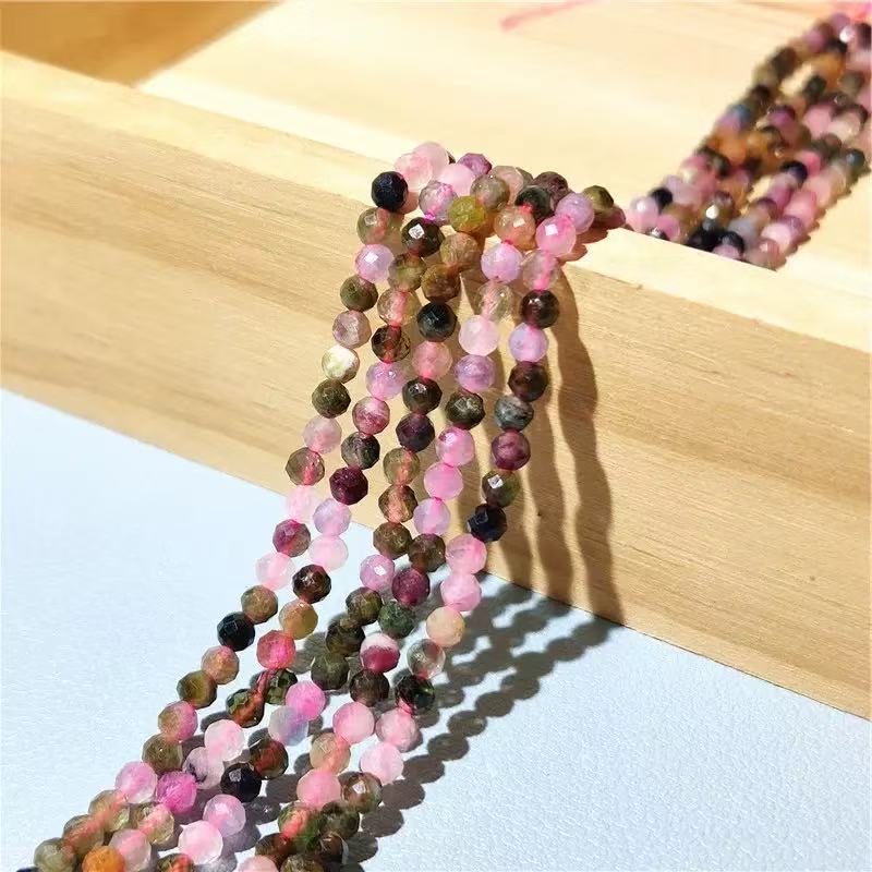 ♥【5.18更新】♥A1110 かに輝く石たちの標本箱 天然石10種類 約2〜3mm