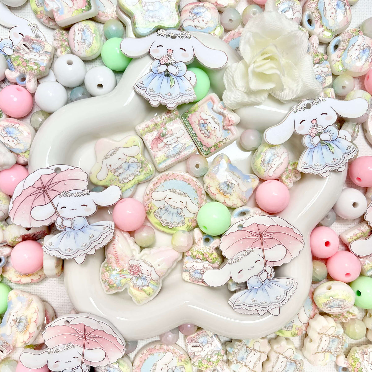 ♥【9.29新作お得な特別価格】♥ A1346 シナモンのフラワーピクニック ストラップ用浮き彫りアクリルビーズミックス